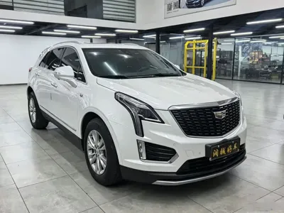 Cadillac XT5 2023, 57000 км, за 19569.96 USD