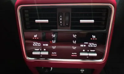 Porsche Cayenne 2020, 45829 км, за 46868.85 USD - фото 28