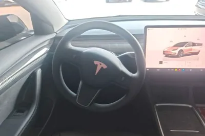 Tesla Model 3 2022, 102700 км, за 22646 USD - фото 18