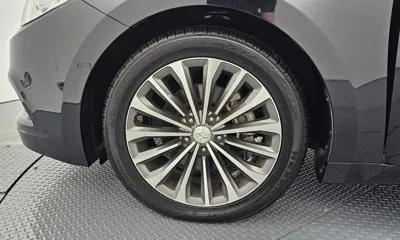 Hyundai Grandeur 2014, 206690 км, за 3635.65 USD