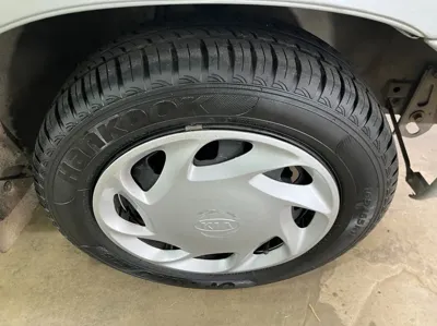 Kia Pride 1997, 72993 км, за 2297.49 USD