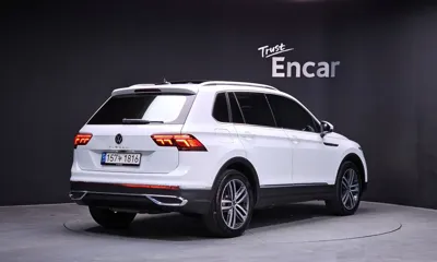 Volkswagen Tiguan 2021, 122305 км, за 17773.37 USD