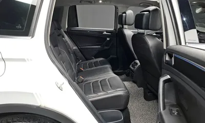 Volkswagen Tiguan 2021, 122305 км, за 17773.37 USD - фото 12