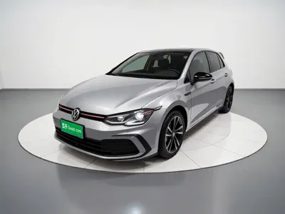 Volkswagen Golf · 2023 год