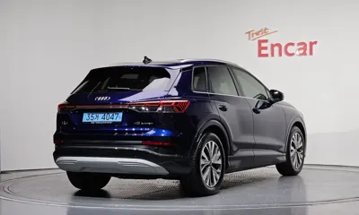 Audi Q4 e-tron 2025, 7735 км, за 30523.83 USD