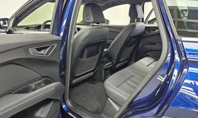 Audi Q4 e-tron 2025, 7735 км, за 30523.83 USD - фото 26