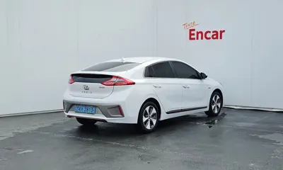 Hyundai Ioniq 2019, 152829 км, за 7651.14 USD