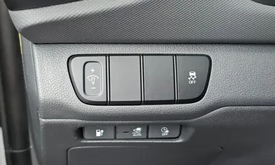 Hyundai Ioniq 2019, 152829 км, за 7651.14 USD - фото 18