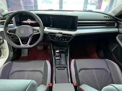 Volkswagen Lamando 2023, 32000 км, за 17346.9 USD - фото 9
