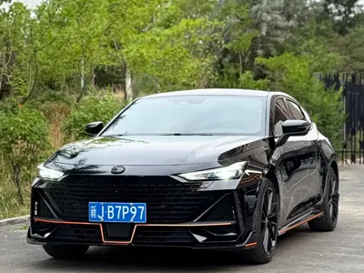 Changan UNI-V 2023, 62000 км, за 11389.38 USD