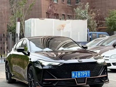 Changan UNI-V 2023, 62000 км, за 11389.38 USD