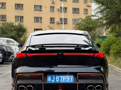 Changan UNI-V 2023, 62000 км, за 11389.38 USD
