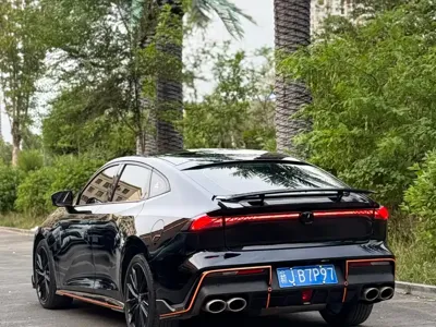 Changan UNI-V 2023, 62000 км, за 11389.38 USD