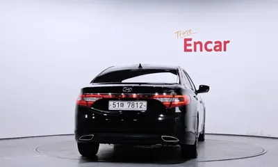 Hyundai Grandeur 2014, 132421 км, за 3237.53 USD