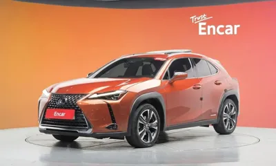Lexus UX · 2019 год