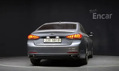 Hyundai Genesis 2014, 82773 км, за 7816.6 USD