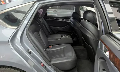 Hyundai Genesis 2014, 82773 км, за 7816.6 USD - фото 12