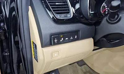 Kia Canival 2018, 121127 км, за 12552.89 USD - фото 28