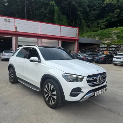 Mercedes-Benz GLE-Class 2024, 31671 км, за 56351.82 USD - фото 8