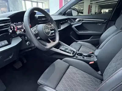Audi A3 2022, 10000 км, за 27662.79 USD - фото 12