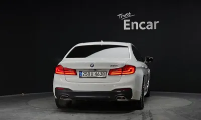 BMW 5-Series 2020, 17838 км, за 23814.17 USD