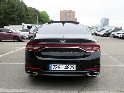Hyundai Grandeur 2019, 84623 км, за 6891.87 USD