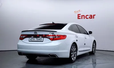 Hyundai Grandeur 2015, 178412 км, за 4495.12 USD