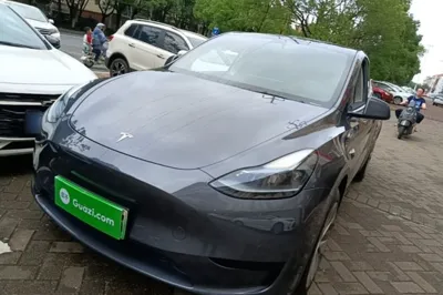 Tesla Model Y · 2022 год