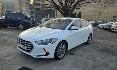 Hyundai Avante · 2018 год