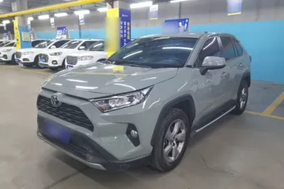 Toyota RAV4 · 2020 год