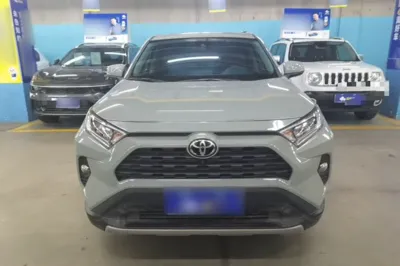 Toyota RAV4 2020, 61600 км, за 16803 USD