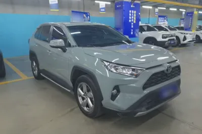 Toyota RAV4 2020, 61600 км, за 16803 USD
