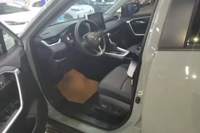 Toyota RAV4 2020, 61600 км, за 16803 USD - фото 17