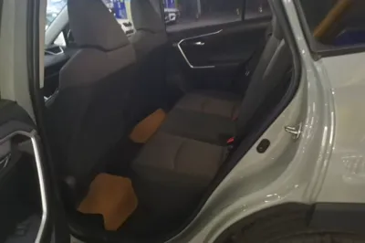 Toyota RAV4 2020, 61600 км, за 16803 USD - фото 20