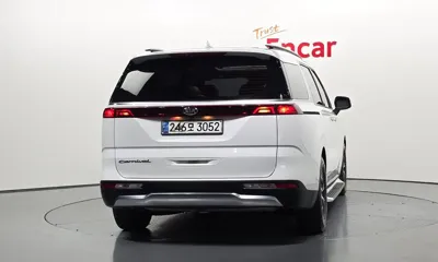 Kia Canival 2021, 72609 км, за 16738.87 USD