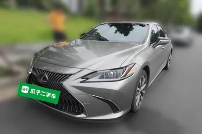 Lexus ES · 2018 год