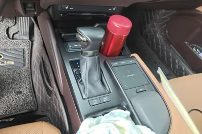 Lexus ES 2018, 116800 км, за 27523 USD - фото 13