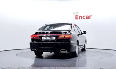 Hyundai Grandeur 2010, 128971 км, за 1641.07 USD