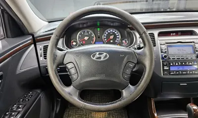 Hyundai Grandeur 2010, 128971 км, за 1641.07 USD - фото 14