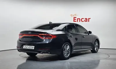 Hyundai Grandeur 2019, 68580 км, за 10437.18 USD
