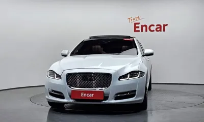 Jaguar XJ 2018, 82123 км, за 14740.89 USD