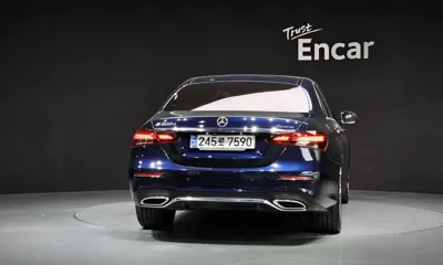 Mercedes-Benz E-Class 2021, 28746 км, за 29838.12 USD