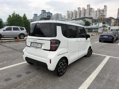 Kia Ray 2023, 33633 км, за 10726.12 USD