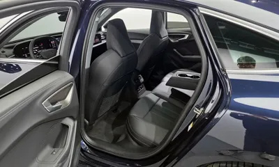 Audi A5 2025, 5663 км, за 52666 USD - фото 11