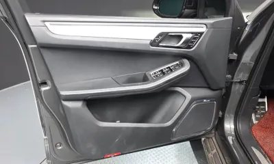 Porsche Macan 2014, 109180 км, за 18818.77 USD - фото 24