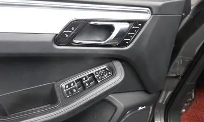 Porsche Macan 2014, 109180 км, за 18818.77 USD - фото 31