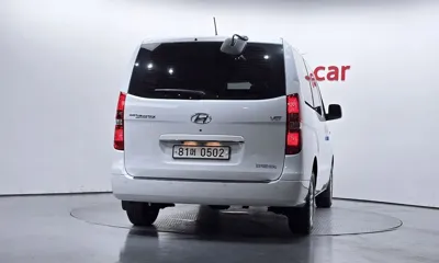 Hyundai Starex 2021, 18112 км, за 12143.89 USD