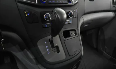 Hyundai Starex 2021, 18112 км, за 12143.89 USD - фото 9