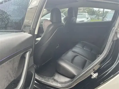 Tesla Model 3 2020, 69000 км, за 16009.11 USD - фото 6