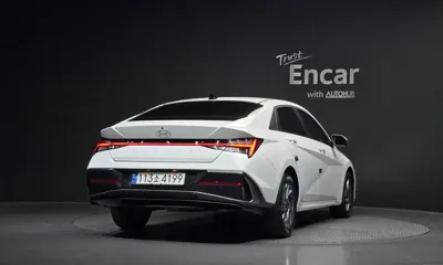 Hyundai Avante 2024, 27560 км, за 17226.8 USD - фото 4